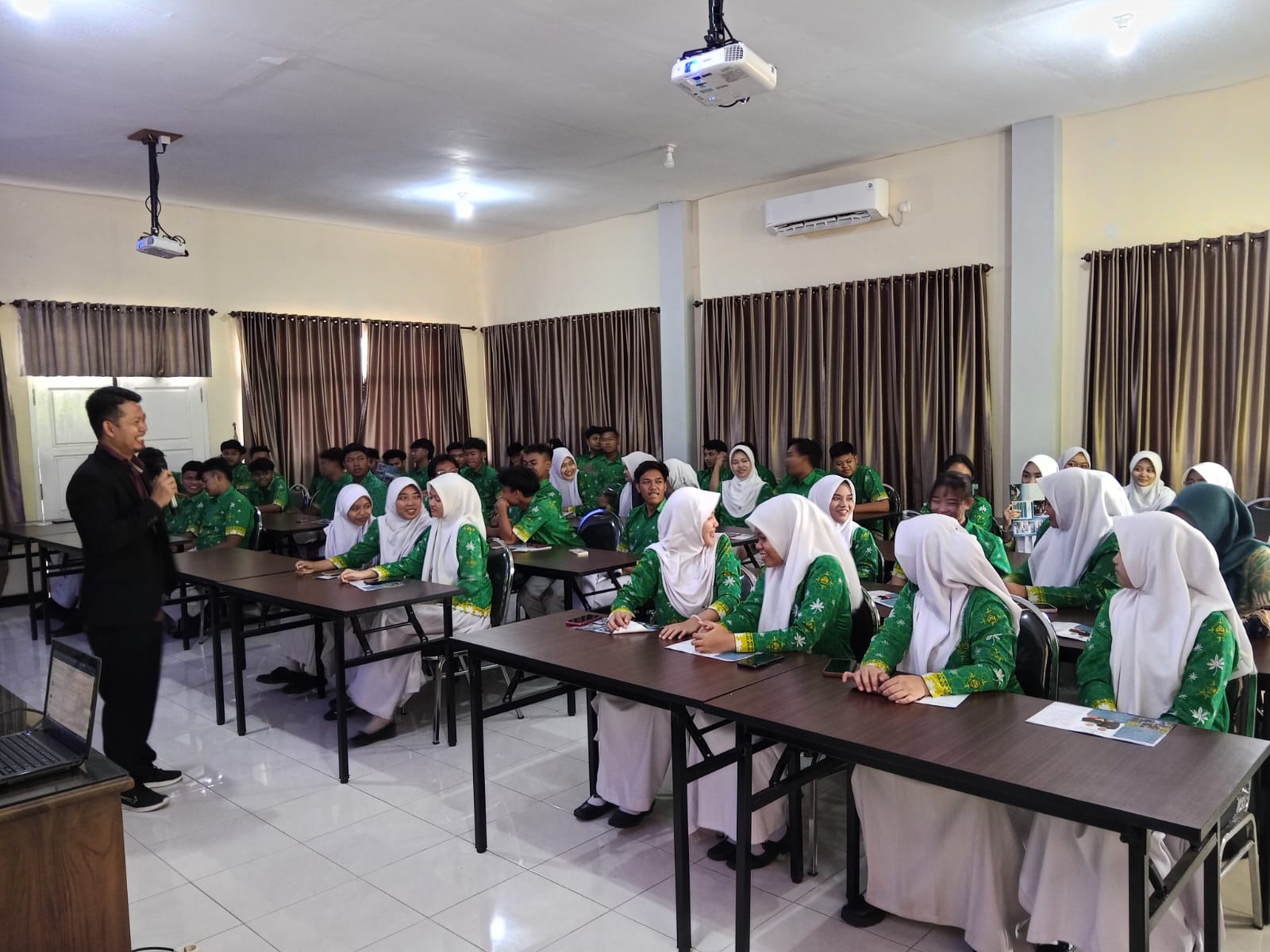 sosialisasi unej3